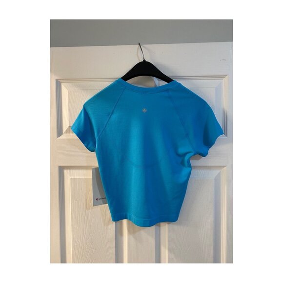 lululemon Swiftly Tech Cropped Short-Sleeve Shirt 2.0 - Picture 3 of 4